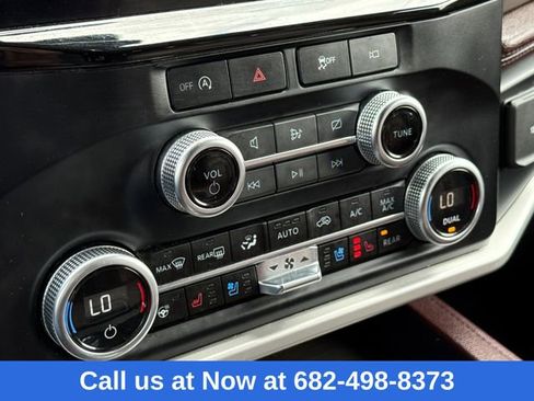 Used 2024 Ford Expedition Limited image 27