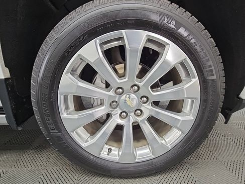 Used 2021 Chevrolet Silverado 1500 High Country w/ Technology Package image 51