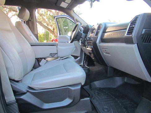 Used 2018 Ford F250 XLT image 25