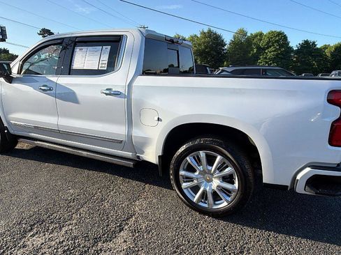 Certified 2023 Chevrolet Silverado 1500 High Country w/ High Country Premium Package AWD/4WD image 7