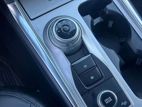 Certified 2023 Ford Explorer XLT w/ Equipment Group 202A image 33