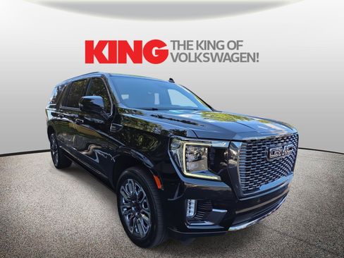 Used 2024 GMC Yukon XL Denali Ultimate AWD/4WD image 1