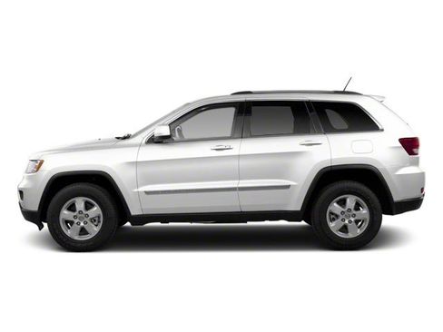Used 2013 Jeep Grand Cherokee Laredo image 2