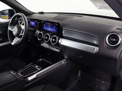 Certified 2026 Mercedes-Benz GLB 250 image 9