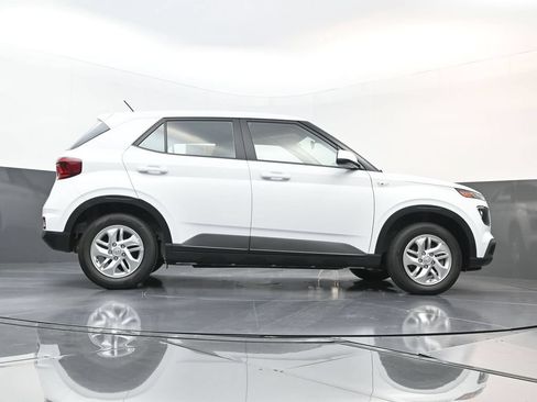 Certified 2026 Hyundai Venue SE FWD image 22