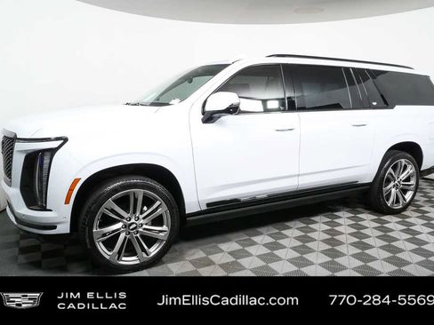 New 2026 Cadillac Escalade ESV Platinum Sport w/ LPO, Floor Liner Package image 30