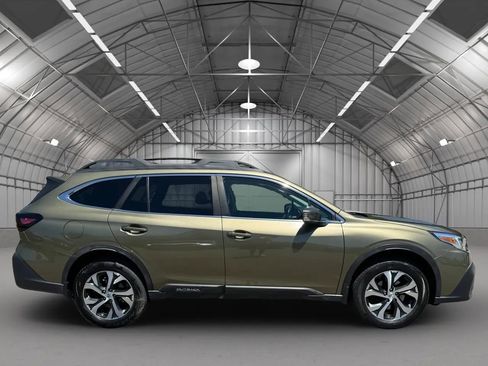 Used 2020 Subaru Outback Limited AWD/4WD image 3
