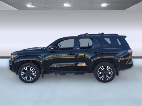 Used 2025 Toyota 4Runner TRD Sport image 2