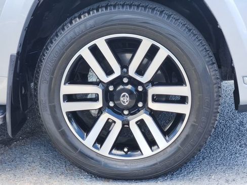 Certified 2024 Toyota 4Runner Limited AWD/4WD image 9