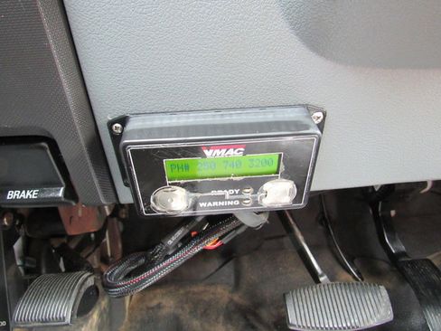 Used 2016 Ford F550 2WD Regular Cab Super Duty image 43