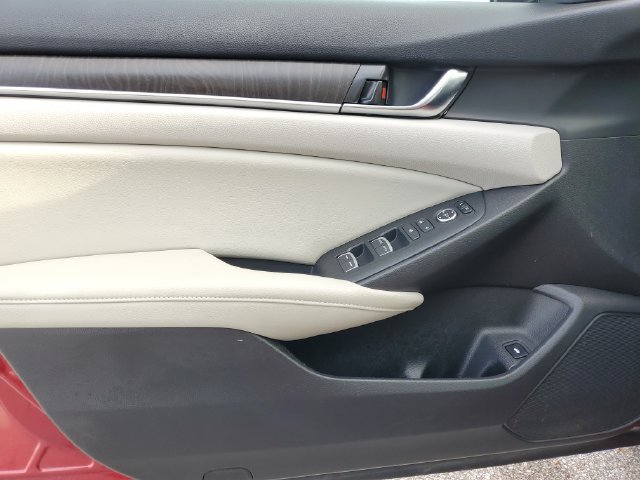 Certified 2018 Honda Accord EX image 22