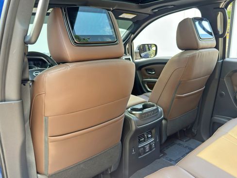 Used 2024 Nissan Titan Platinum Reserve w/ Moonroof Package AWD/4WD image 35