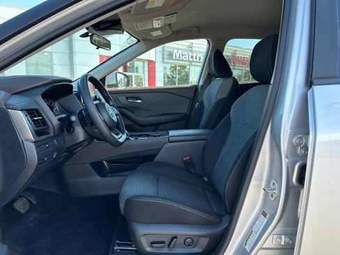 Certified 2023 Nissan Rogue SV AWD/4WD image 12