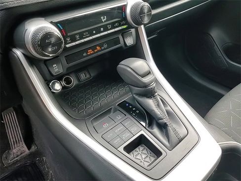 Used 2023 Toyota RAV4 XLE image 18