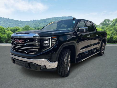 Used 2022 GMC Sierra 1500 SLT w/ SLT Premium Plus Package AWD/4WD image 25