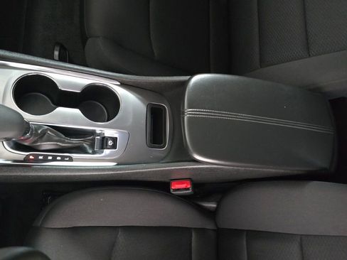 Used 2023 Chevrolet Malibu LT image 30