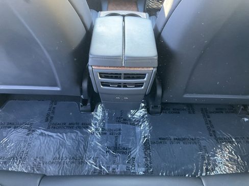 Used 2021 Tesla Model S Long Range Plus image 35