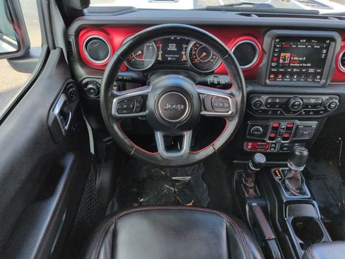 Used 2023 Jeep Wrangler Unlimited Rubicon AWD/4WD image 15