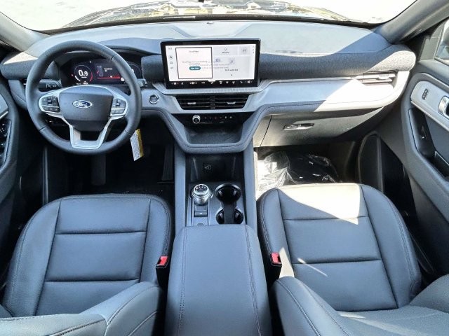 New 2027 Ford Explorer Active w/ Active Comfort Package RWD image 6