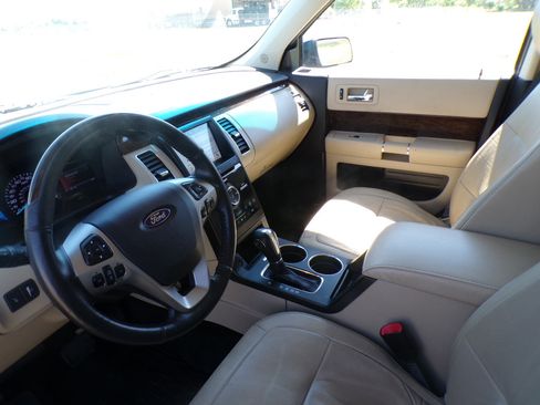 Used 2016 Ford Flex Limited w/ Equipment Group 301A AWD/4WD image 19