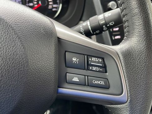 Used 2016 Subaru Forester 2.5i Touring w/ Eyesight & Navigation System image 17