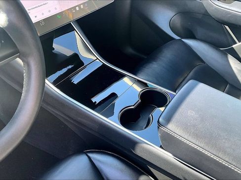 Used 2021 Tesla Model Y Long Range AWD/4WD image 15