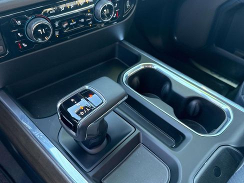 Used 2023 Chevrolet Silverado 1500 High Country w/ Technology Package image 24