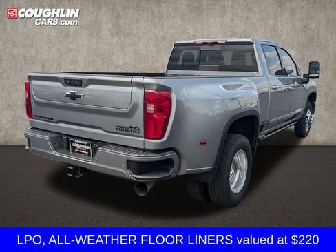 Used 2024 Chevrolet Silverado 3500 High Country w/ High Country Premium Package AWD/4WD image 9