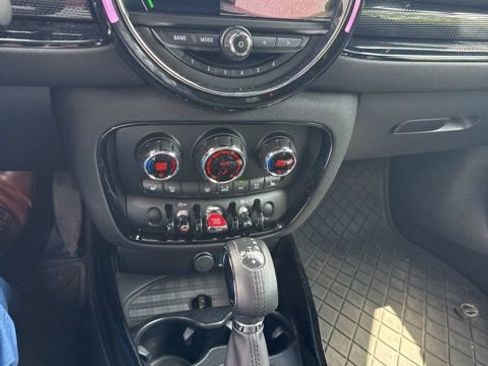 Used 2019 MINI Cooper Clubman ALL4 w/ Signature Upholstery Package AWD/4WD image 18