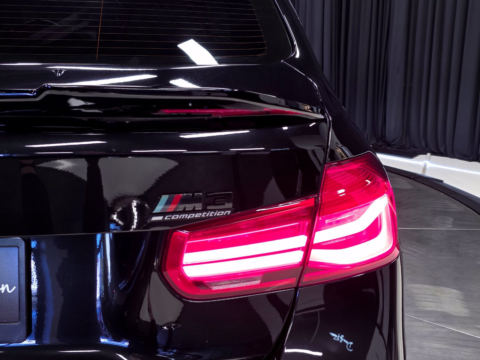 Used 2017 BMW M3 RWD image 62