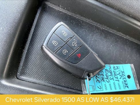 Used 2025 Chevrolet Silverado 1500 Custom Trail Boss w/ LPO, Dark Essentials Package AWD/4WD image 11