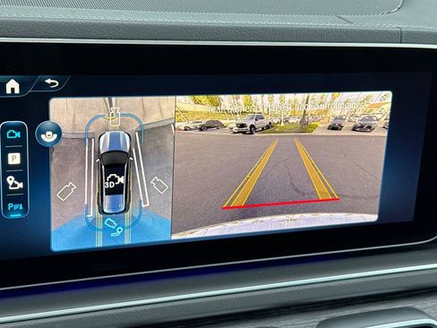 New 2026 Mercedes-Benz GLS 450 4MATIC image 17