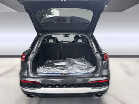 New 2025 Audi Q5 Premium Plus image 24