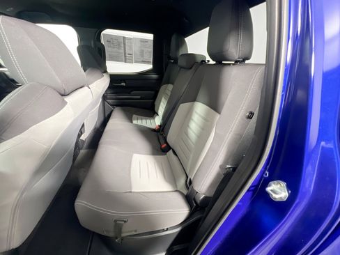 Used 2025 Toyota Tacoma TRD Sport image 28