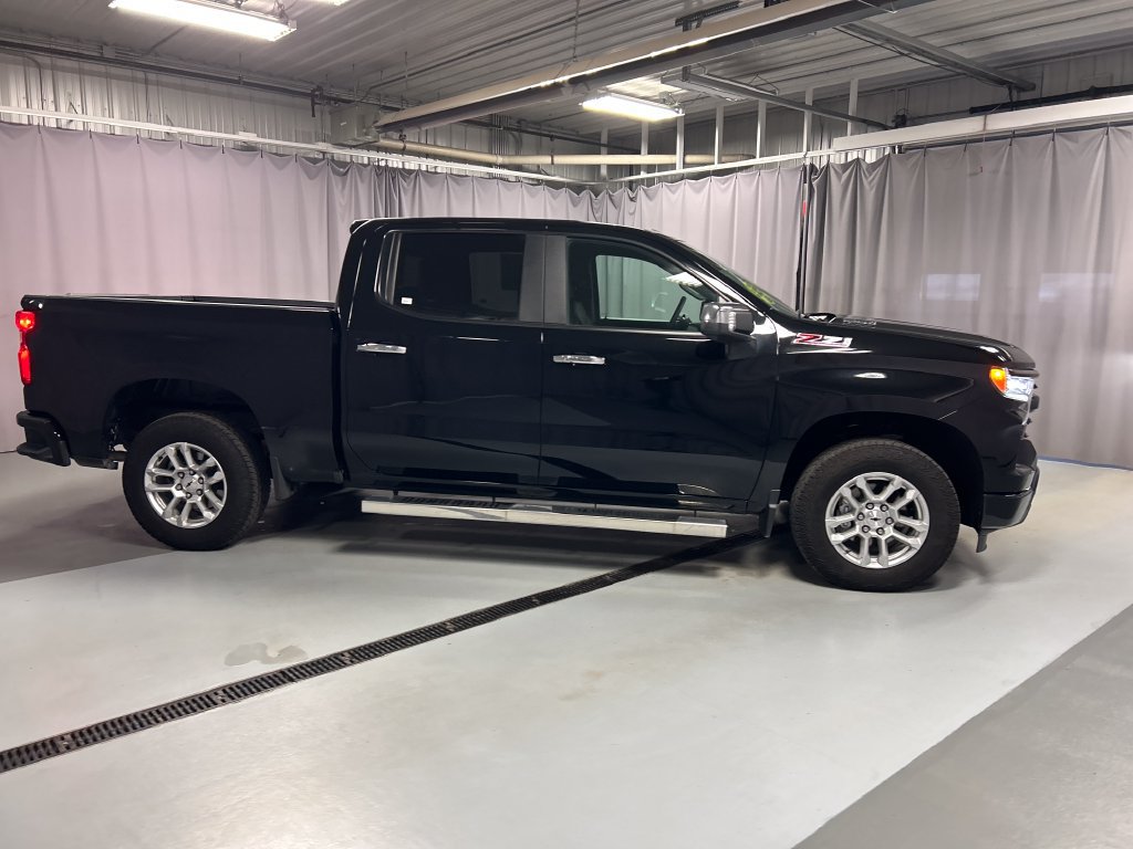 Used 2026 Chevrolet Silverado 1500 RST w/ Safety Package AWD/4WD image 8