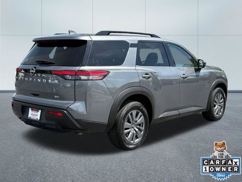 Used 2024 Nissan Pathfinder SV FWD image 3