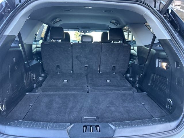 Used 2023 Ford Explorer XLT w/ Equipment Group 202A AWD/4WD image 30