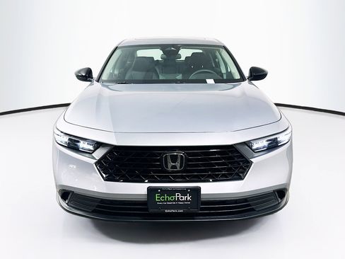 Used 2025 Honda Accord SE image 2