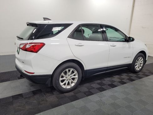 Used 2018 Chevrolet Equinox LS AWD/4WD image 10