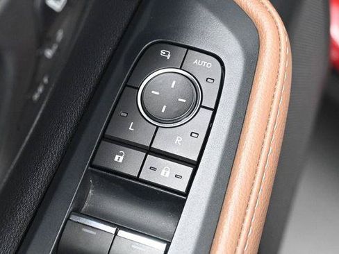 Used 2024 Toyota Grand Highlander AWD Hybrid image 12