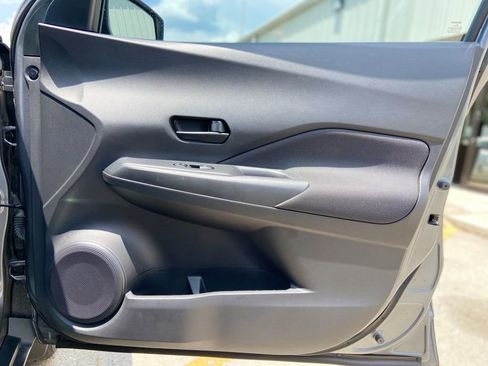 Used 2019 Nissan Kicks S w/ Exterior Package FWD image 16