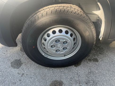 New 2026 RAM ProMaster 2500 w/ Convenience Group image 25