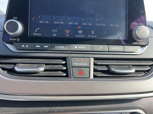 Used 2024 Nissan Altima 2.5 SR image 19