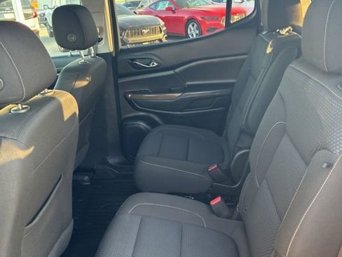 Used 2023 GMC Acadia SLE w/ Driver Convenience Package image 21