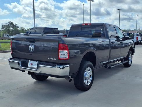 Used 2024 RAM 2500 Tradesman w/ Chrome Appearance Group AWD/4WD image 6