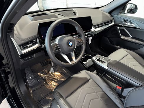 New 2026 BMW X1 xDrive28i w/ Technology Package image 18