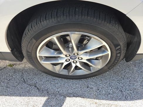Used 2016 Ford Edge Titanium w/ Equipment Group 301A AWD/4WD image 5