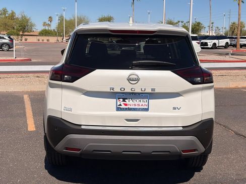 Certified 2023 Nissan Rogue SV FWD image 5