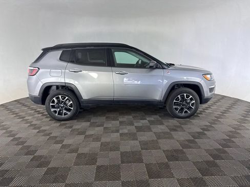 Used 2019 Jeep Compass Trailhawk AWD/4WD image 4