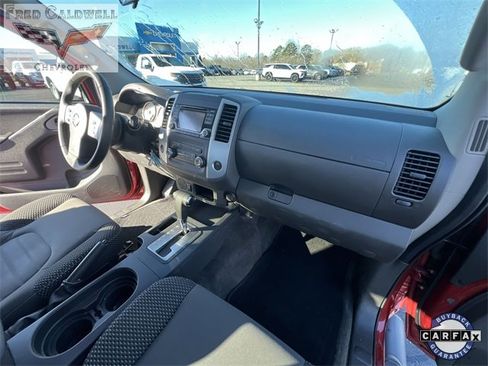 Used 2016 Nissan Frontier Desert Runner image 25